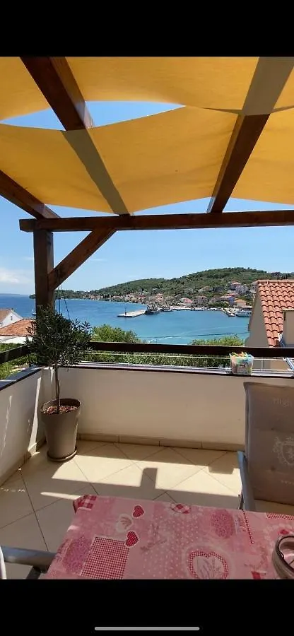 Apartmani Mia Kali 0*,